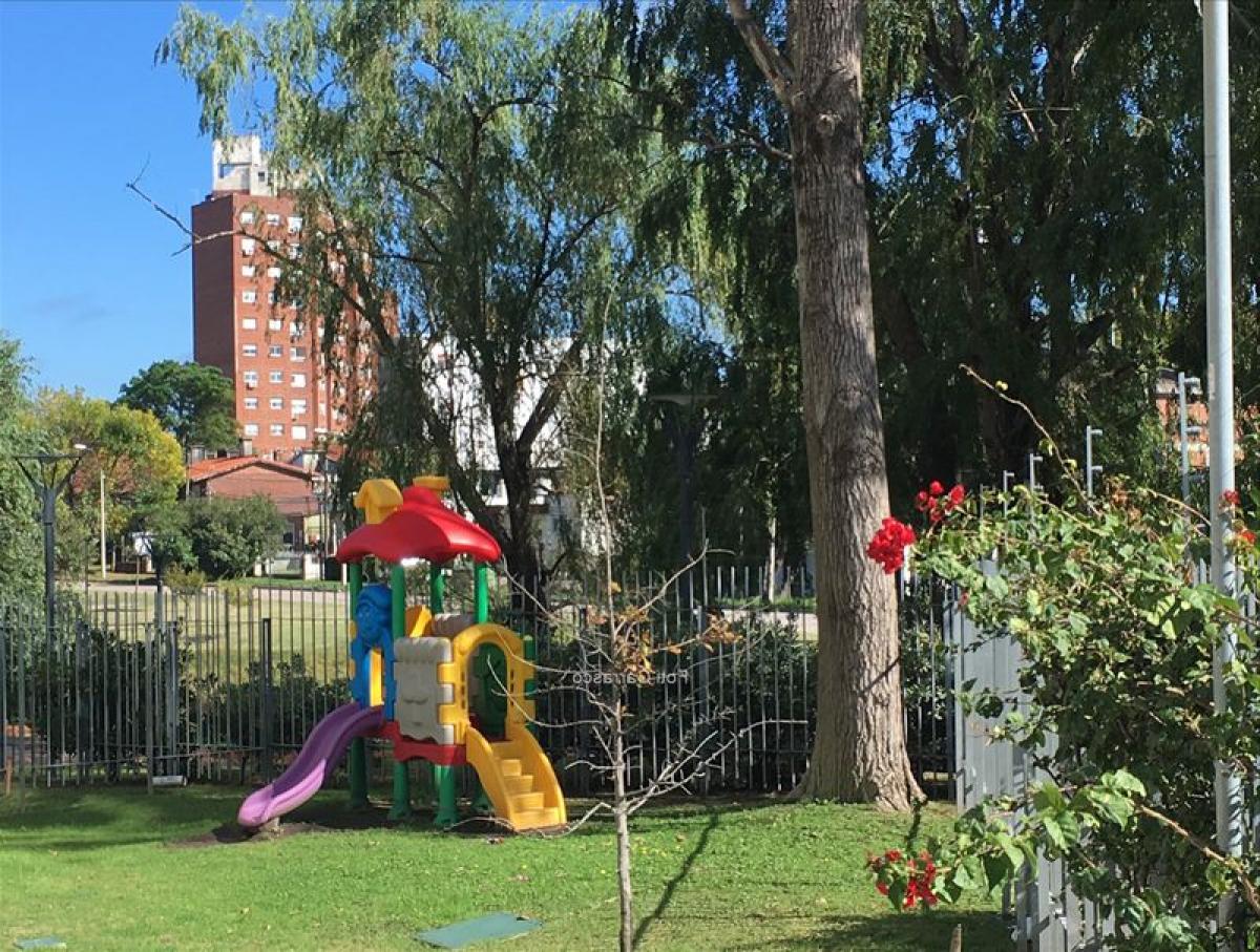 Apartamento de 2 dormitorios en Montevideo, Uruguay No. 11668