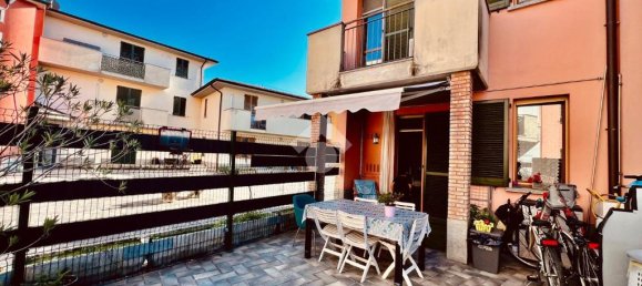 2 bedrooms Villa in Fornovo San Giovanni, Italy No. 359984 3