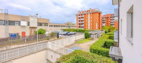 Apartamento de 3 divisões em Paderno Dugnano, Italy N.º 339076 30