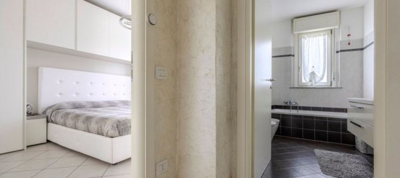 Apartamento de 3 divisões em Paderno Dugnano, Italy N.º 339076 24