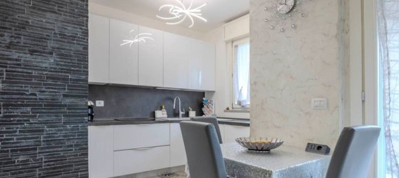 Apartamento de 3 divisões em Paderno Dugnano, Italy N.º 339076 18