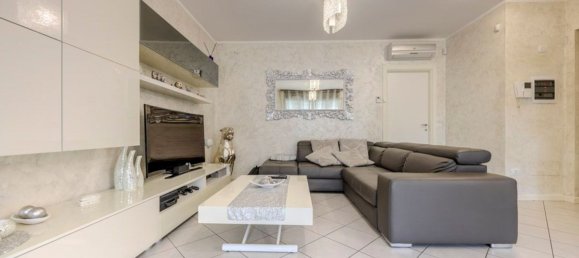 Apartamento de 3 divisões em Paderno Dugnano, Italy N.º 339076 4