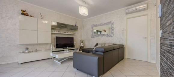 Apartamento de 3 divisões em Paderno Dugnano, Italy N.º 339076 5