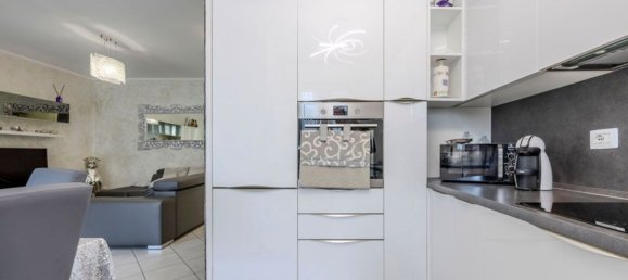 Apartamento de 3 divisões em Paderno Dugnano, Italy N.º 339076 17
