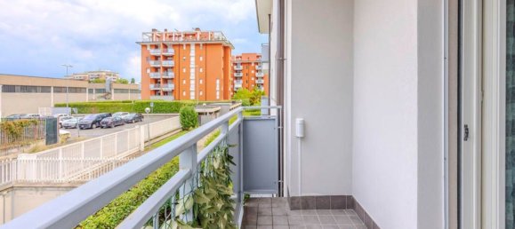 Apartamento de 3 divisões em Paderno Dugnano, Italy N.º 339076 32