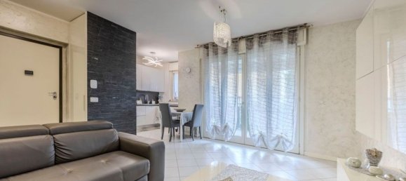 Apartamento de 3 divisões em Paderno Dugnano, Italy N.º 339076 3