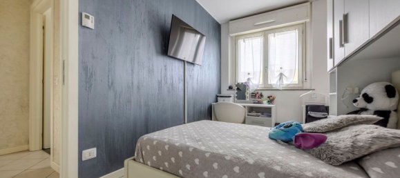 Apartamento de 3 divisões em Paderno Dugnano, Italy N.º 339076 25