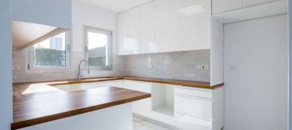 Дом с 3 спальнями в Нео Хорио, Кипр № 6263 13