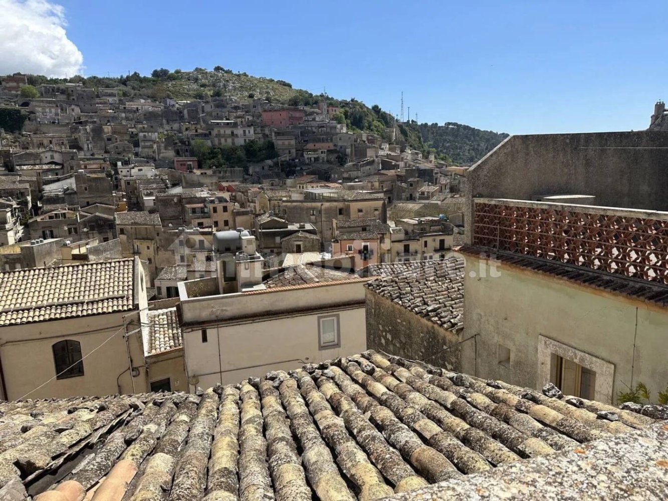 4 bedrooms Villa in Modica, Italy No. 154497