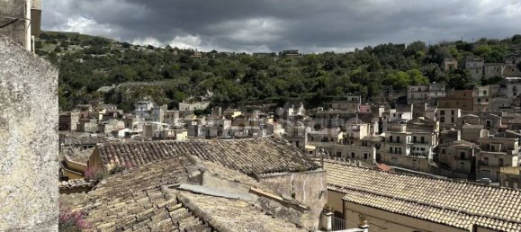 4 bedrooms Villa in Modica, Italy No. 154497 12