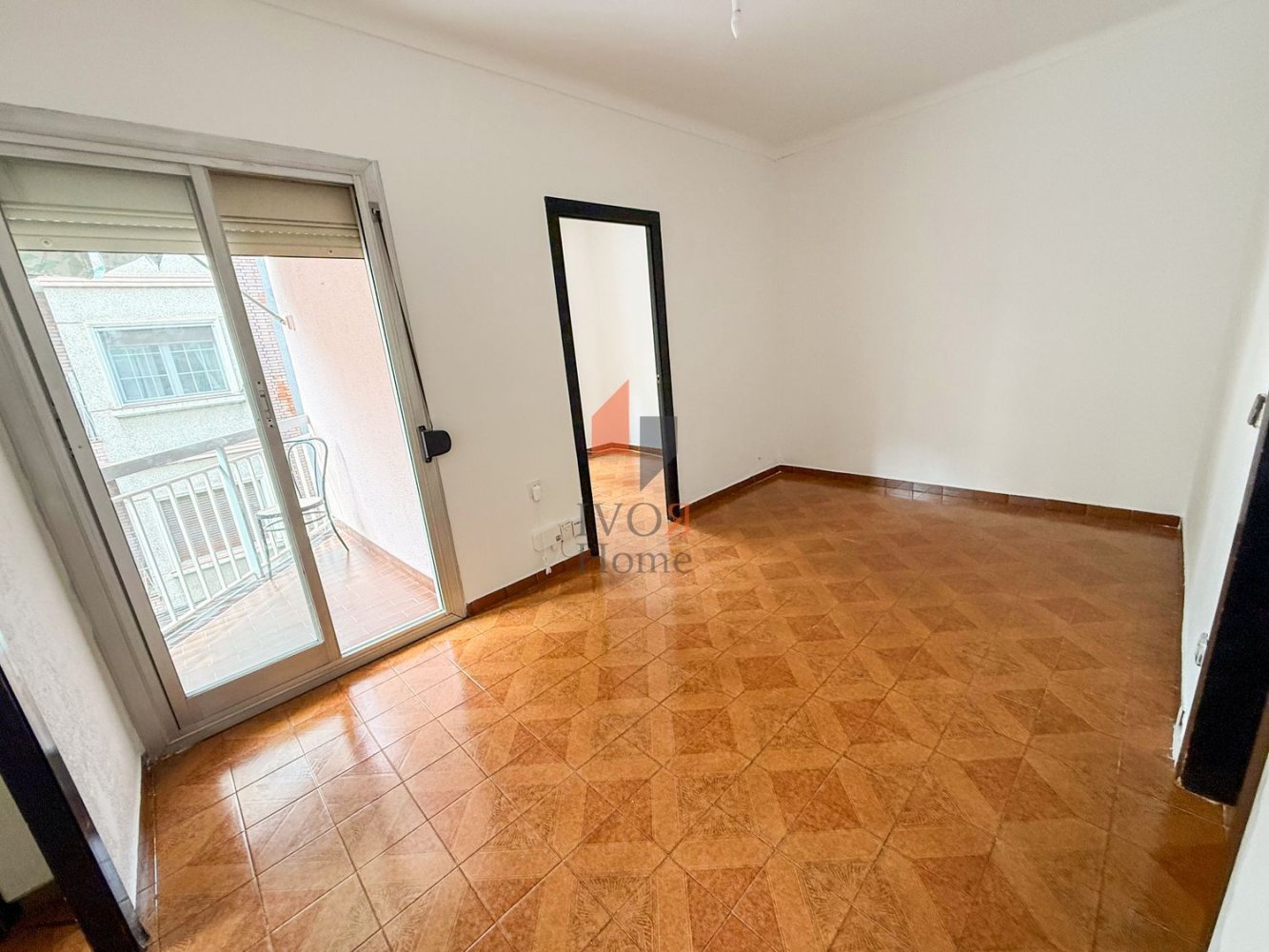 3 bedrooms Apartment in L'Hospitalet de Llobregat, Spain No. 196128