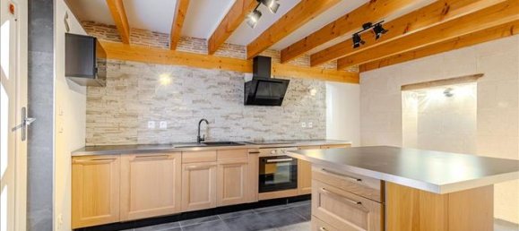 Casa de 2 dormitorios en Izon, France No. 278402 2