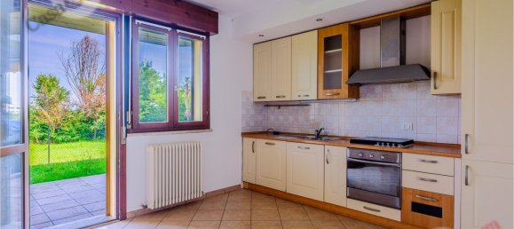 3 bedrooms Apartment in Longiano, Italy No. 337402 5