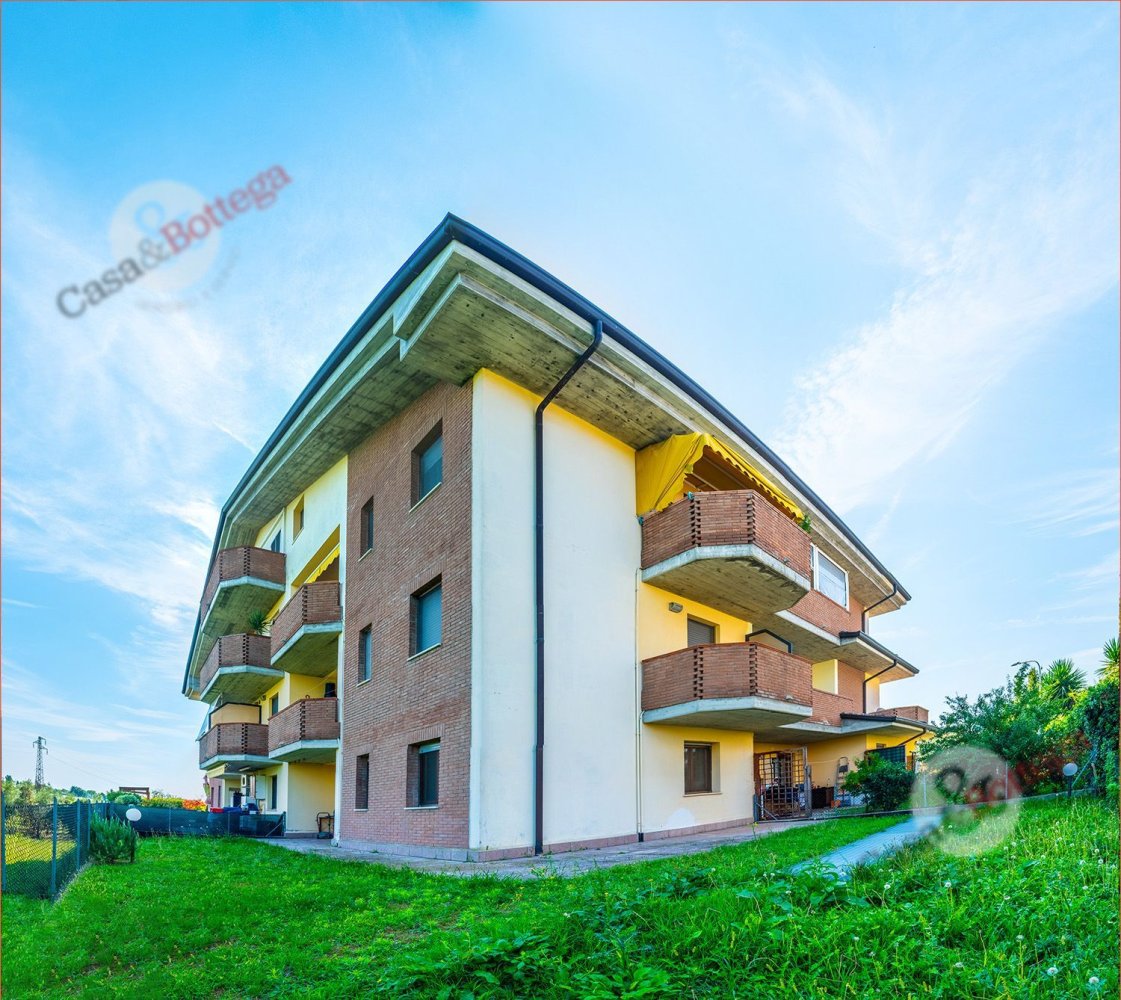 3 bedrooms Apartment in Longiano, Italy No. 337402