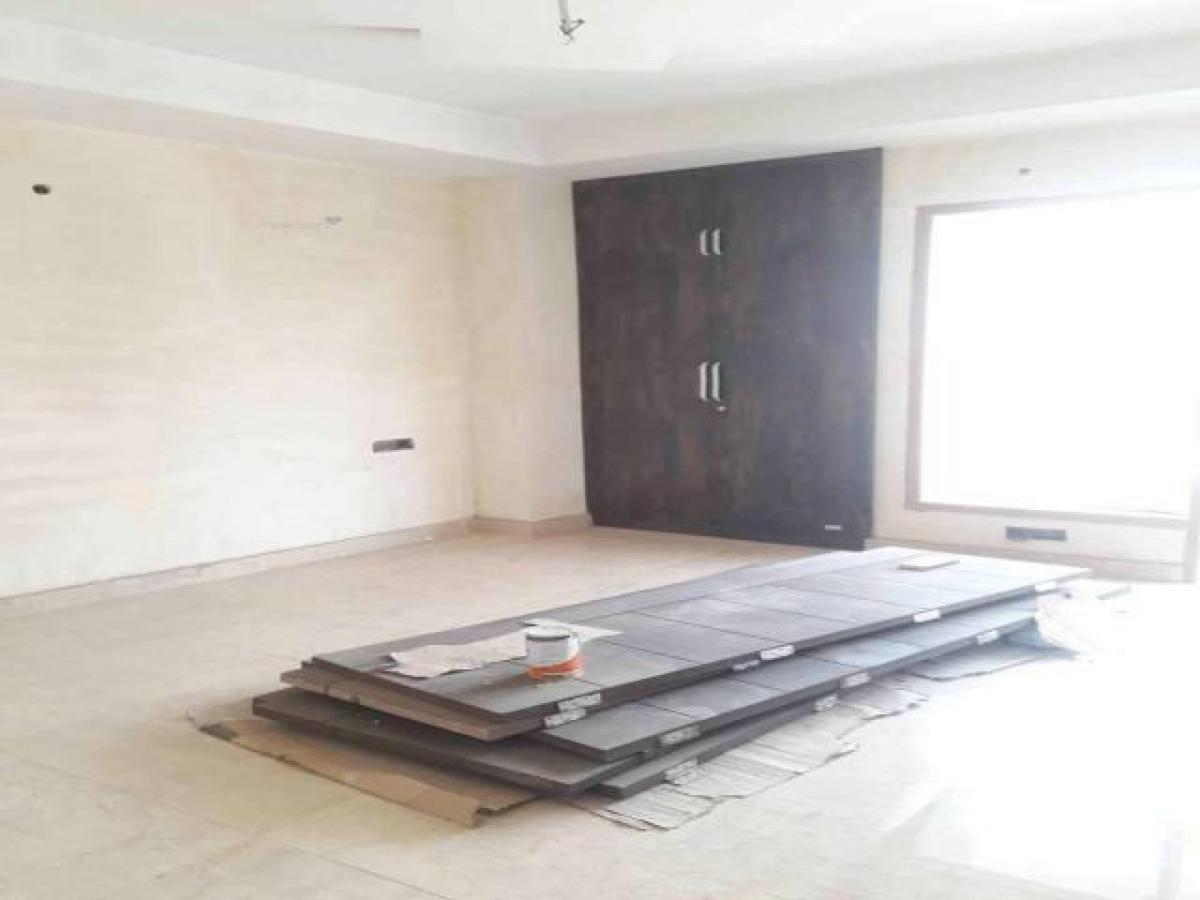 3 bedrooms House in Gurgaon, India No. 26611