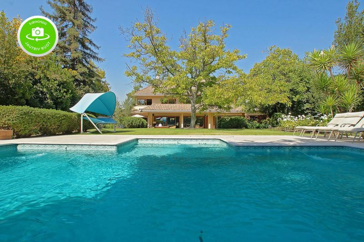 4 bedrooms House in Santiago, Chile No. 3218