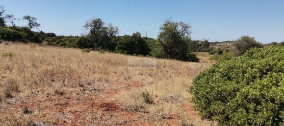 236m² Land in Mexilhoeira Grande, Portugal No. 253514 12