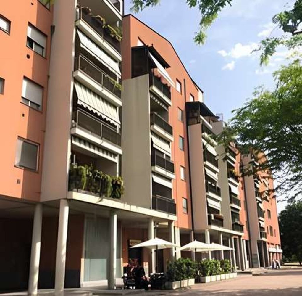 Apartamento de 3 divisões em Brugherio, Italy N.º 6703