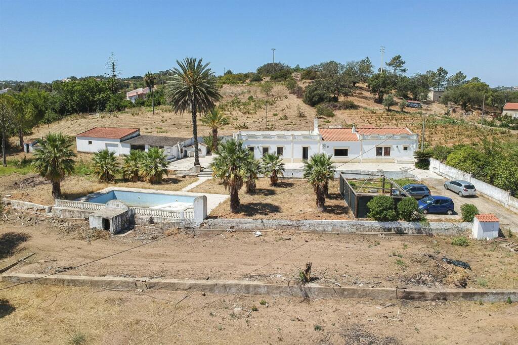  Land in Armacao de Pera, Portugal No. 89405