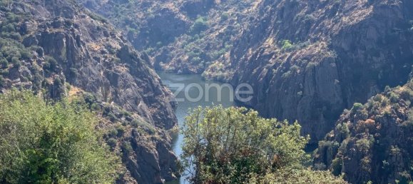 148m² Land in Miranda do Douro, Portugal No. 87989 12