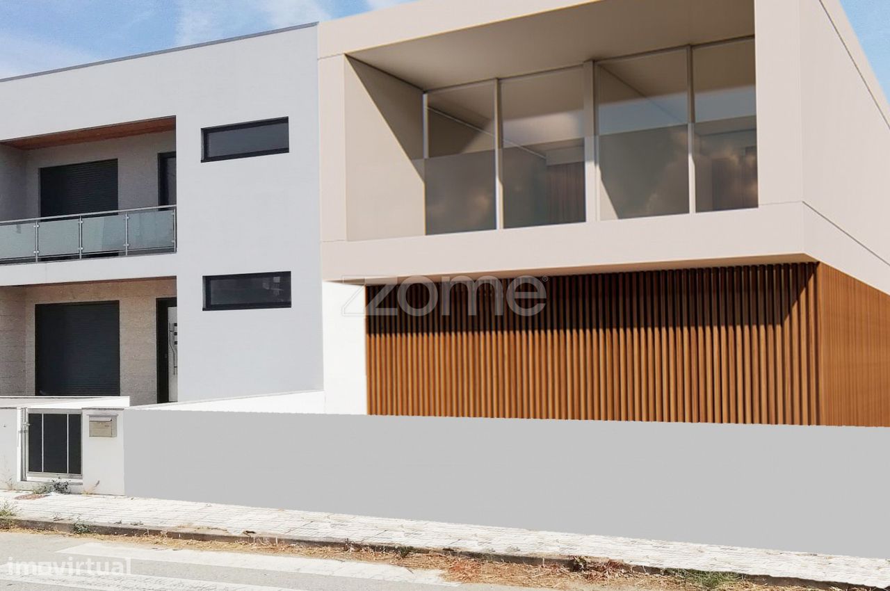 148m² Land in Miranda do Douro, Portugal No. 87989