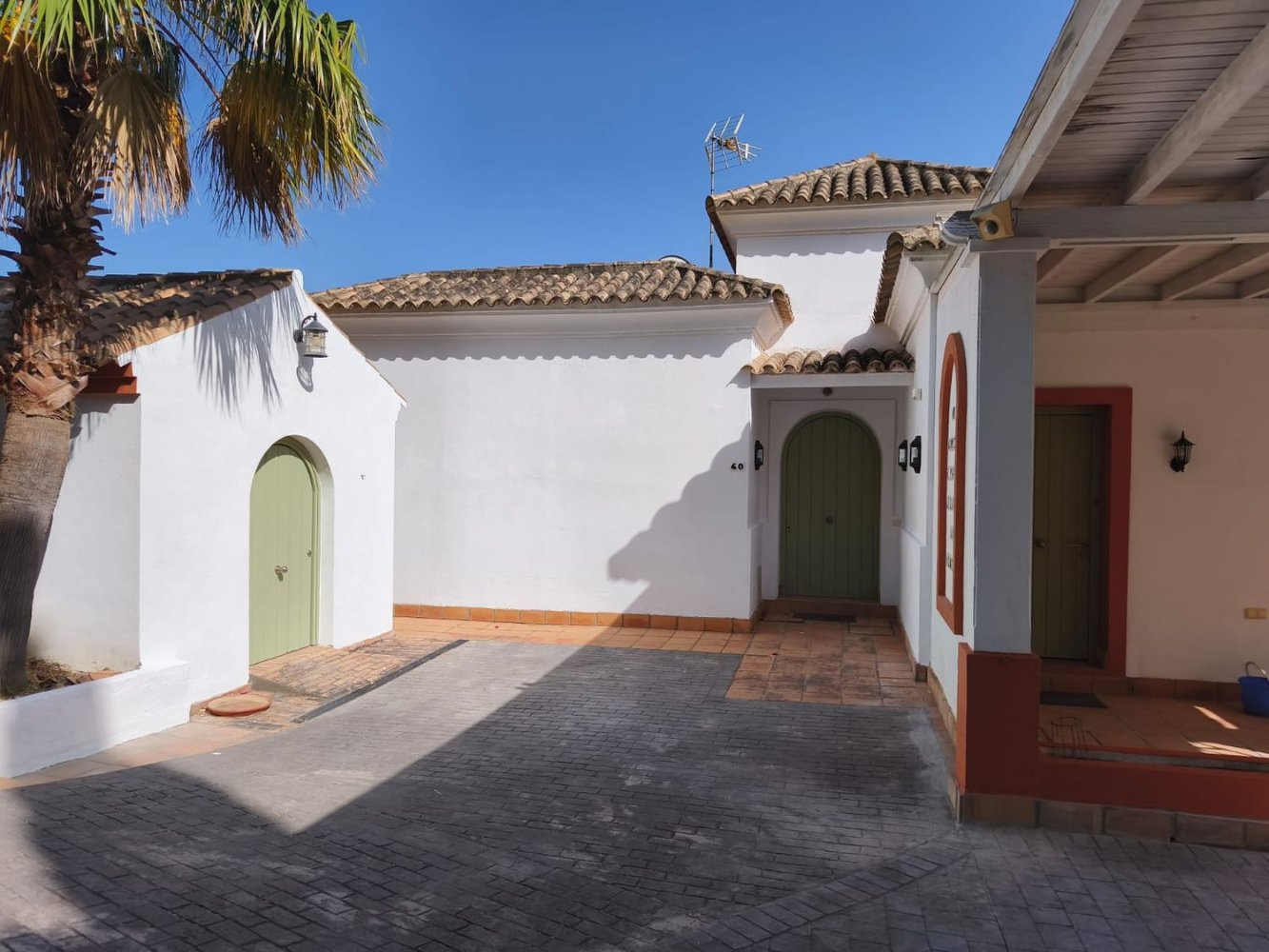 3 غرف نوم منزل في Cadiz, Spain رقم 138392