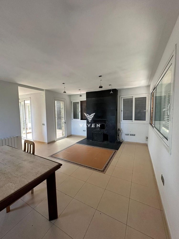 3 bedrooms House in Mediona, Spain No. 117529