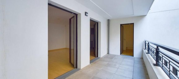 1 chambre Appartement à Suresnes, France No. 164796 2