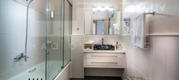 5 bedrooms Villa in Agios Nikolaos, Greece No. 344 3