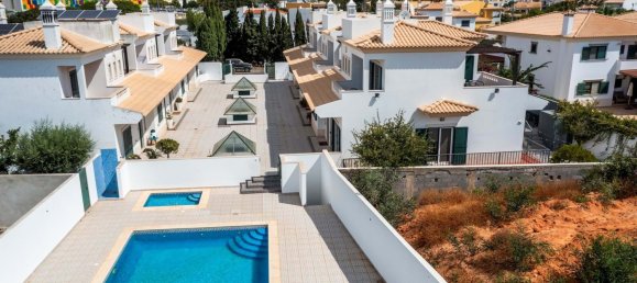 3 chambres Maison de ville à Almancil, Portugal No. 135968 2