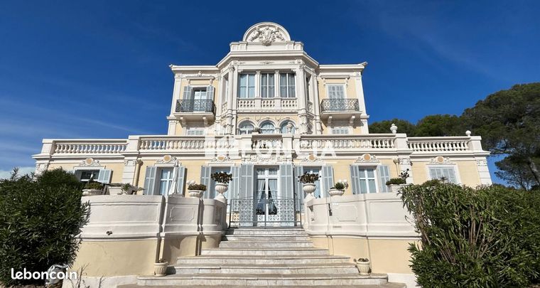 2 Schlafzimmer Wohnung in Saint-Raphael, France, Nr. 287066