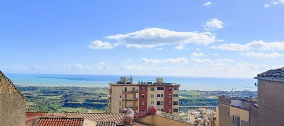 6 rooms Apartment in Agrigento, Italy No. 150749 4