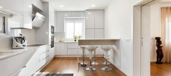 4 bedrooms House in Palmela, Portugal No. 143055 9