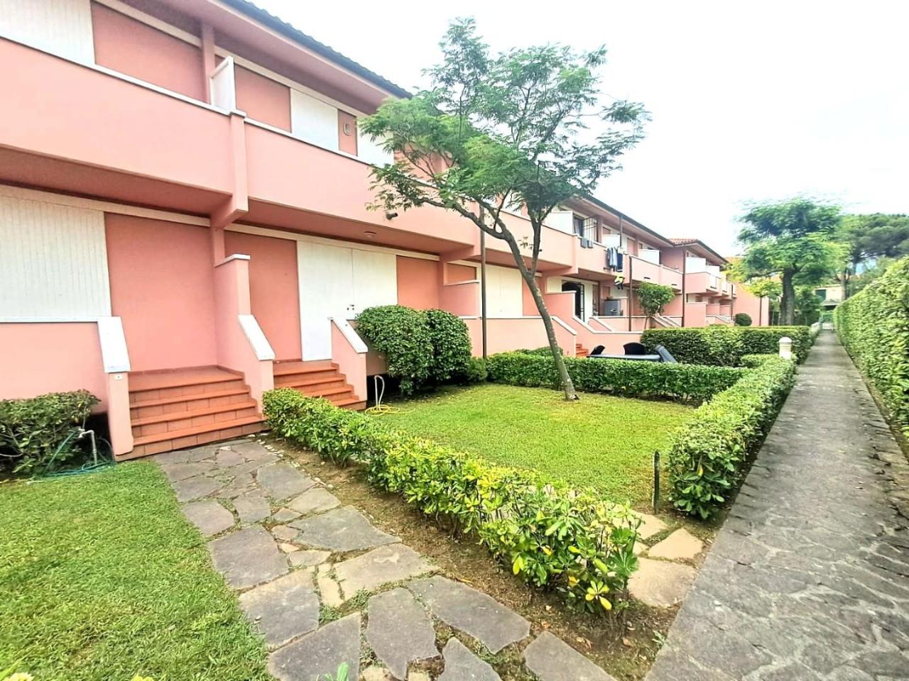 4غرفة منزل في Massa, Italy رقم 153457