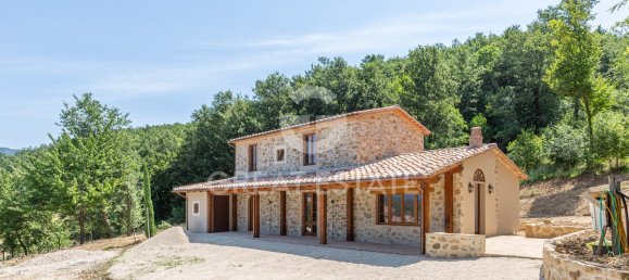 2 bedrooms Apartment in Sorano, Italy No. 304435 2