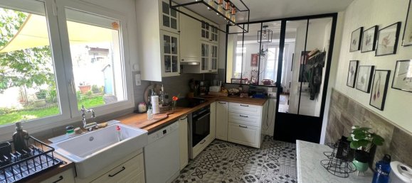 4 bedrooms House in Champigny-sur-Marne, France No. 181045 6