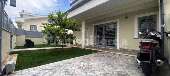 3 غرف نوم فيلا في Guidonia Montecelio, Italy رقم 375257 3