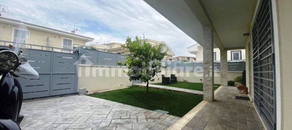 3 غرف نوم فيلا في Guidonia Montecelio, Italy رقم 375257 2