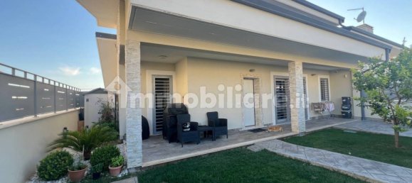 3 غرف نوم فيلا في Guidonia Montecelio, Italy رقم 375257 8