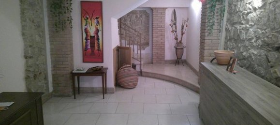 7 rooms House in Fondi, Italy No. 73383 8