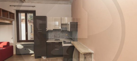 Studio in Pavia, Italy, Nr. 79175 8