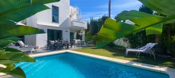 4 Schlafzimmer Villa in Estepona, Spain, Nr. 186082 14