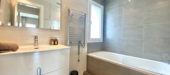 4 Schlafzimmer Villa in Estepona, Spain, Nr. 186082 8