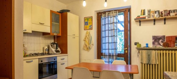 Вилла с 2 спальнями в Манта, Италия № 81500 16