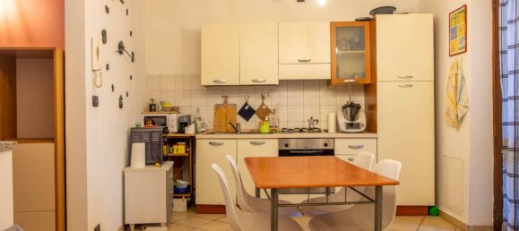 Вилла с 2 спальнями в Манта, Италия № 81500 15