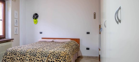 Вилла с 2 спальнями в Манта, Италия № 81500 4