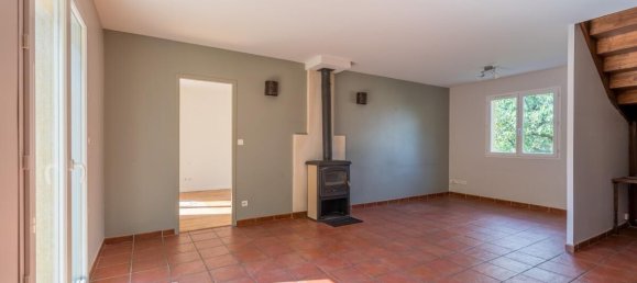 Дом с 5 спальнями в Лашассань, Франция № 329042 8