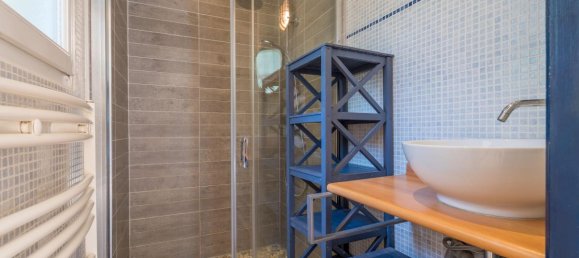 Дом с 5 спальнями в Лашассань, Франция № 329042 12