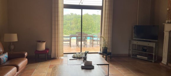 5 bedrooms House in Simorre, France No. 191067 17