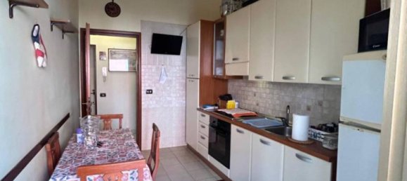 Квартира с 2 спальнями в Неаполь, Италия № 16487 4